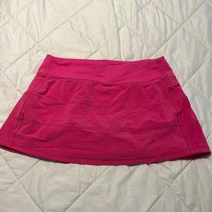 Pace rival midi skirt size 6 in sonic pink